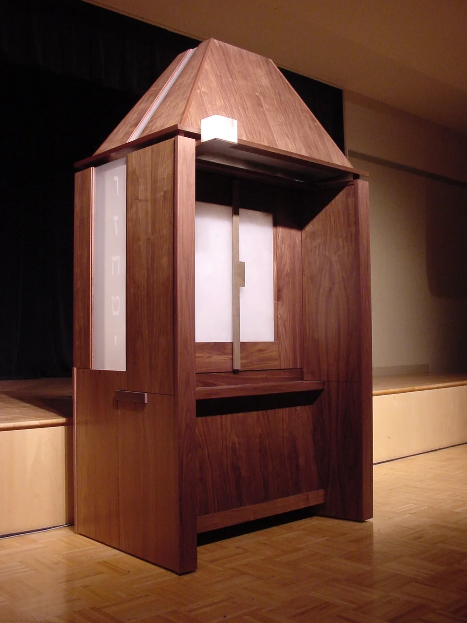 Arc for Temple Beth Shalom Design by Andersson Wise Architects, 2004