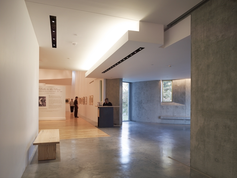  Beach Museum of Art, Manhattan, Kansas, 1996  Docent stand and benches made of white ash and steel, designed by Andersson Wise Architects.    