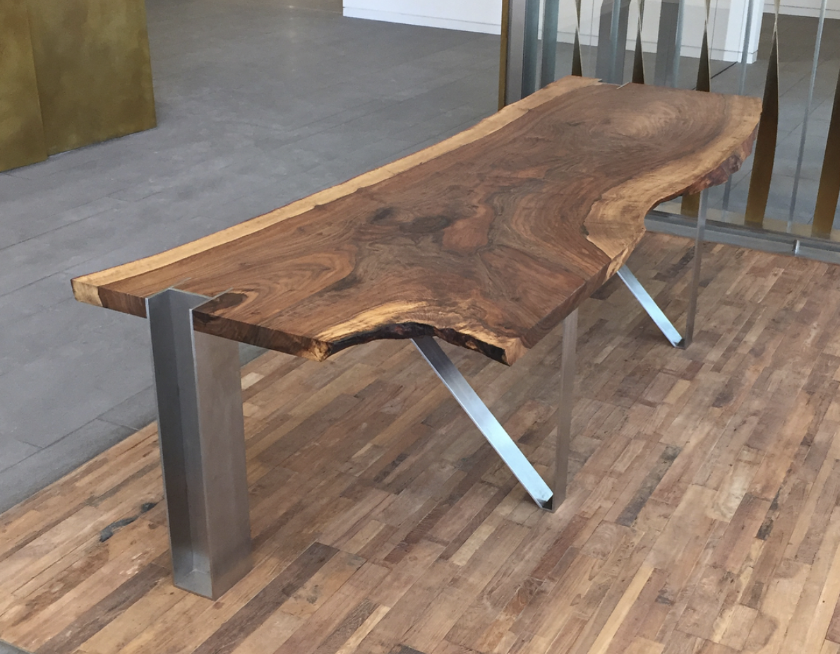 500 West 2nd Street Lobby Work Table