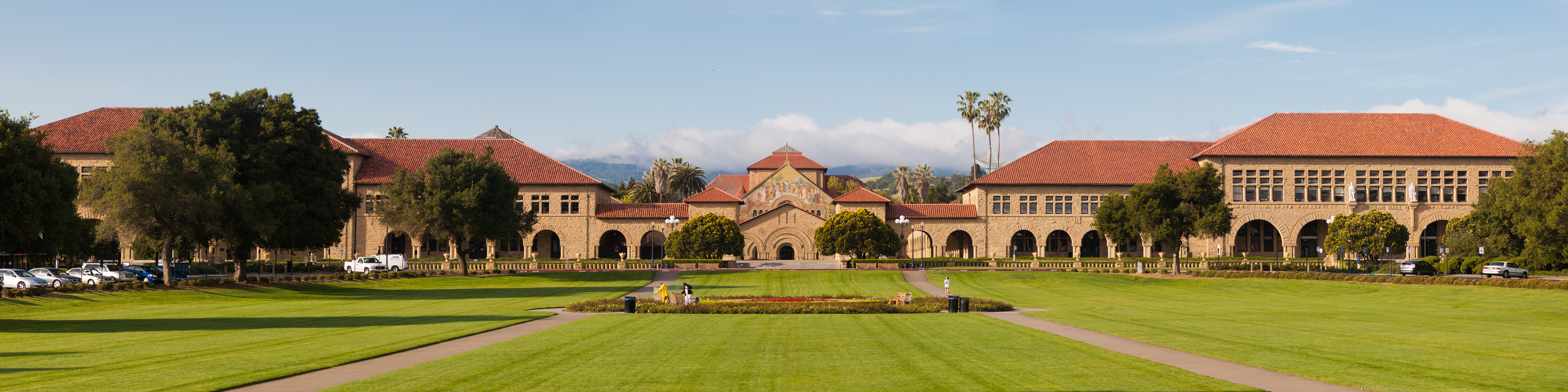 Image of Stanford University courtesy Wikipedia.