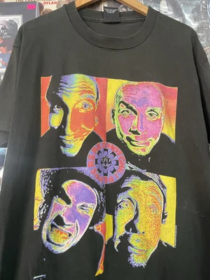 Vintage 93 Red Hot Chili Peppers Band Tee — 1 Look Vintage