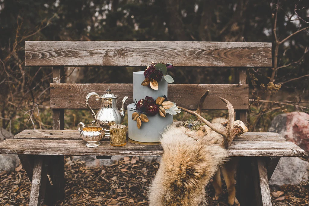 Image by Xandra Photography. Cake by High Tea Bakery. Styling by Sparrow Events