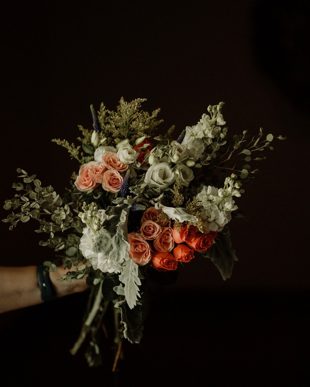 While spray roses are great for boutonni&egrave;res and corsages, we do like to put them in arrangements and bouquets from time to time. 🌹