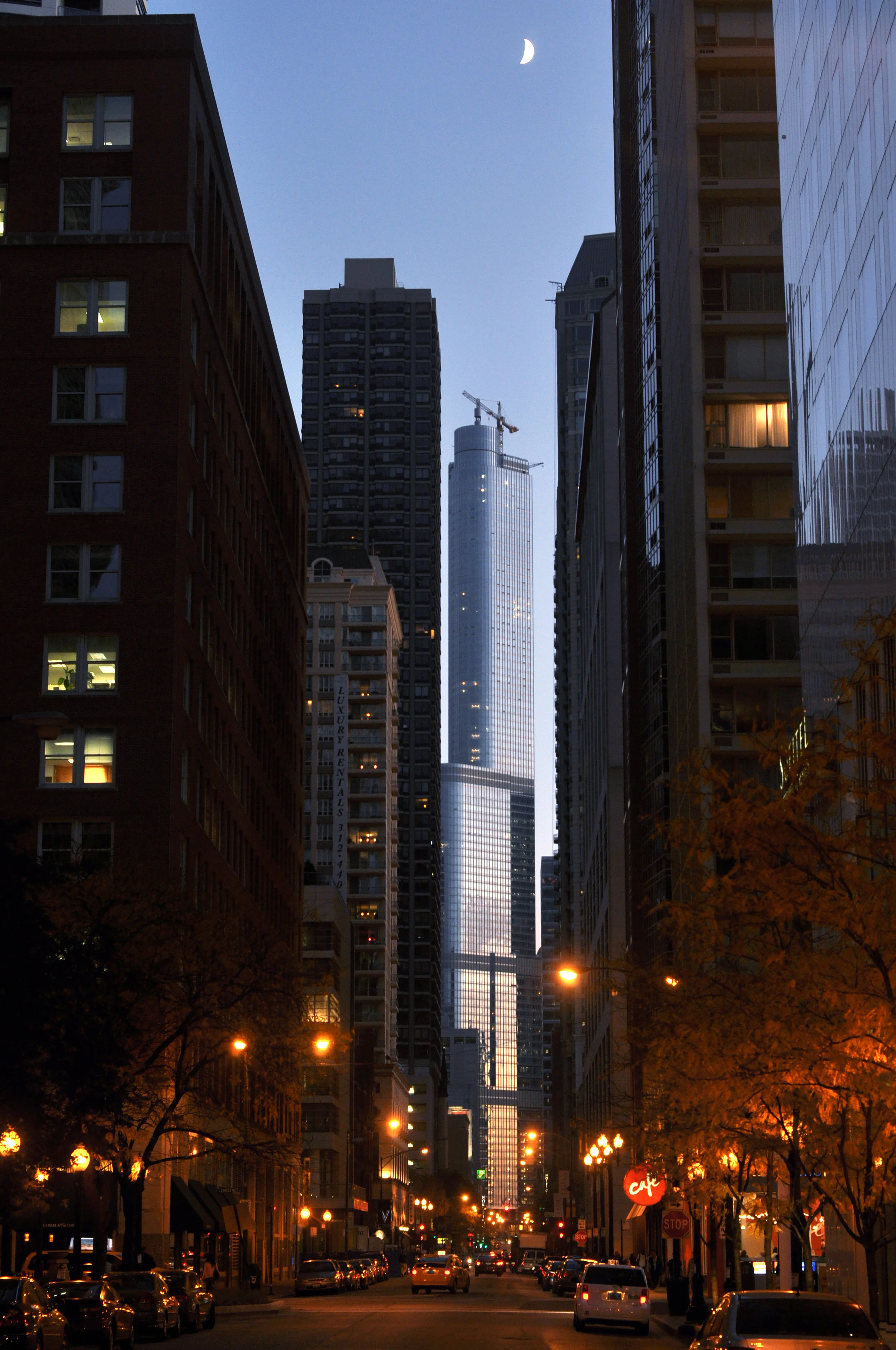  Adrian Smith’s Trump Tower, Chicago 2008 