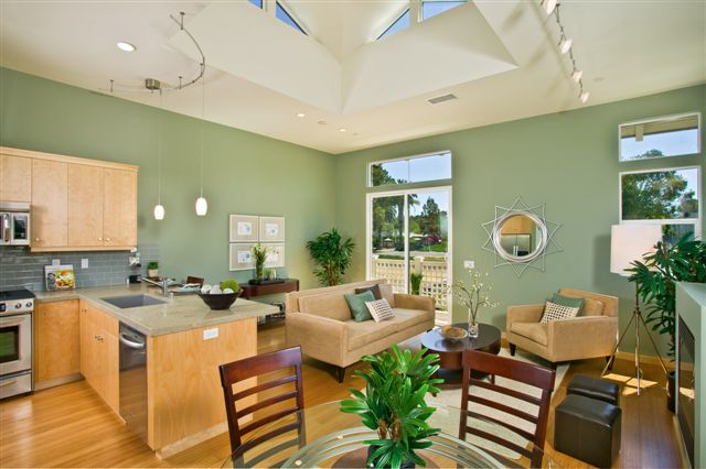 Living area.jpg
