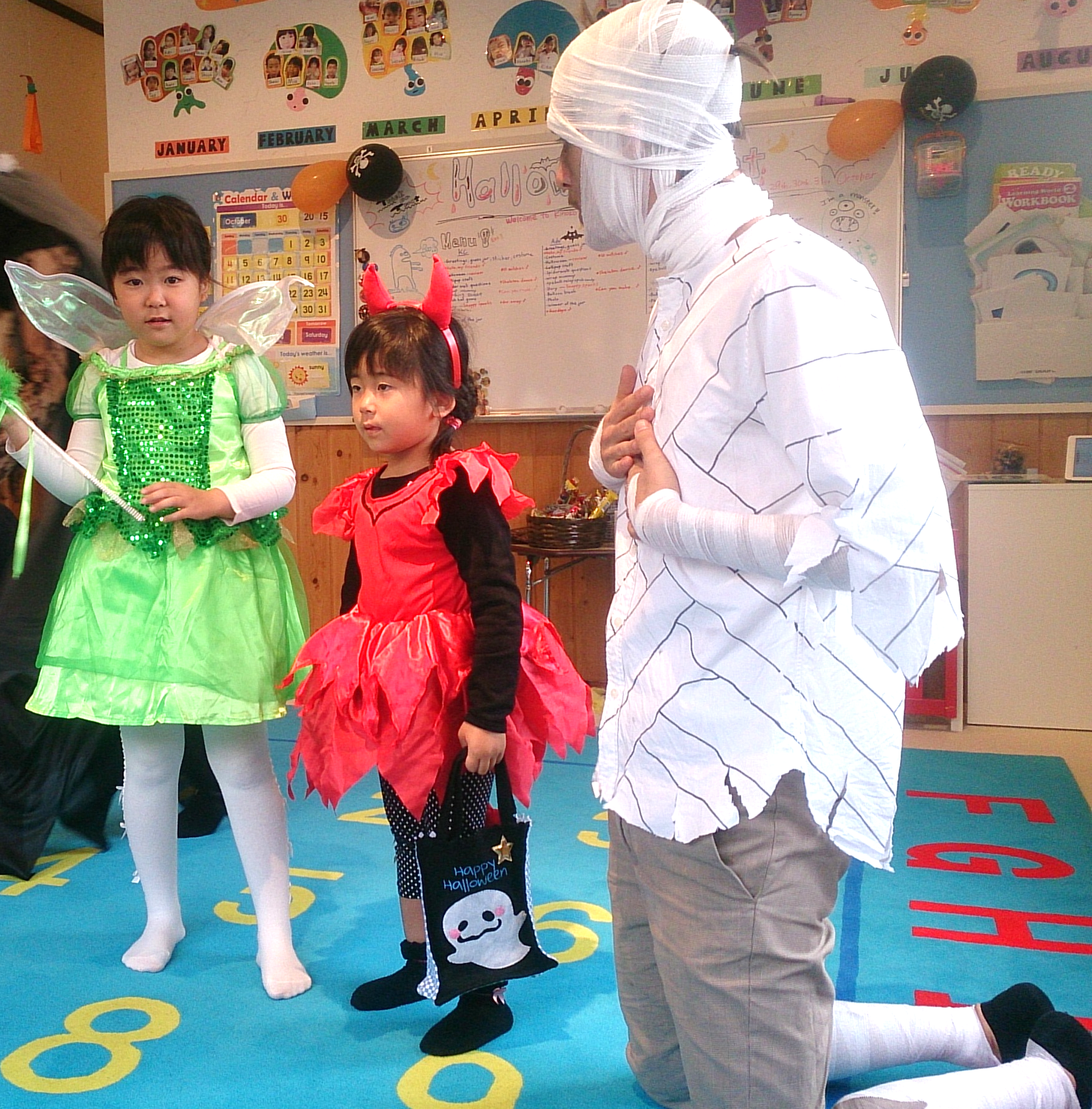 What are you? "I'm a devil!" "I'm a fairy! " とってもかわいく仮装してきてくれました♡