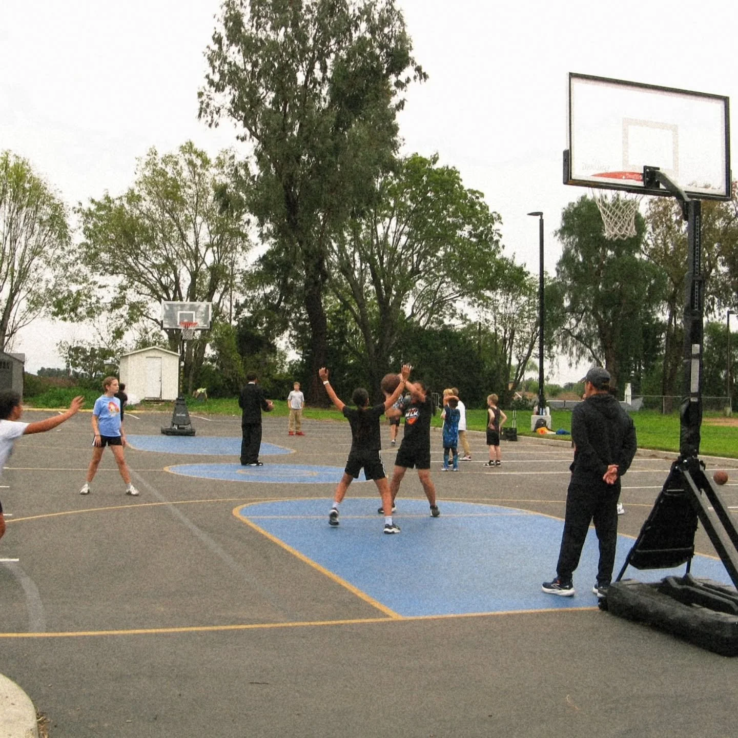 CLUB HIGHLIGHT: Boys and Girls Basketball teams are training hard for their next win🏀🏆

#privateschool #basketball #middleschool #elementaryschool