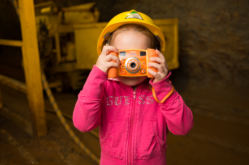 Snohomish Family Photographer - Girl with Camera 5