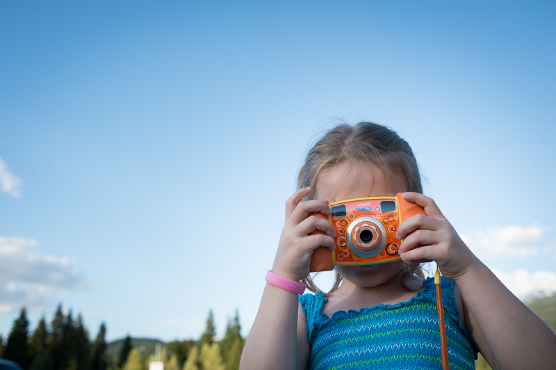 Snohomish Family Photographer - Girl with Camera 7