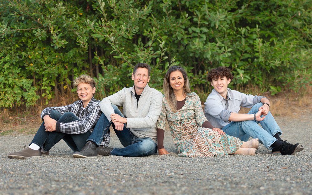 Snohomish Family Photographer - Sitting at the beach