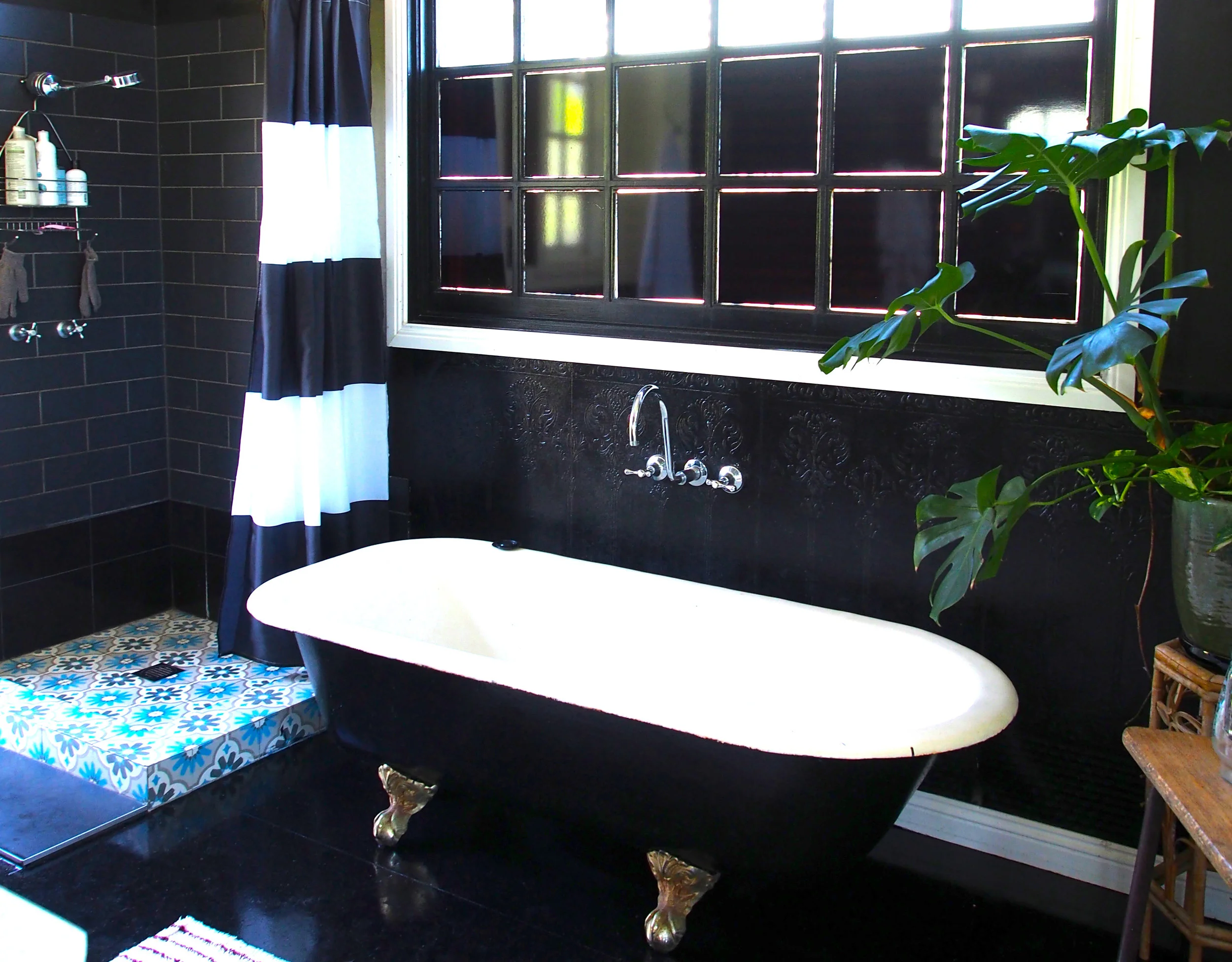 4bath.JPG