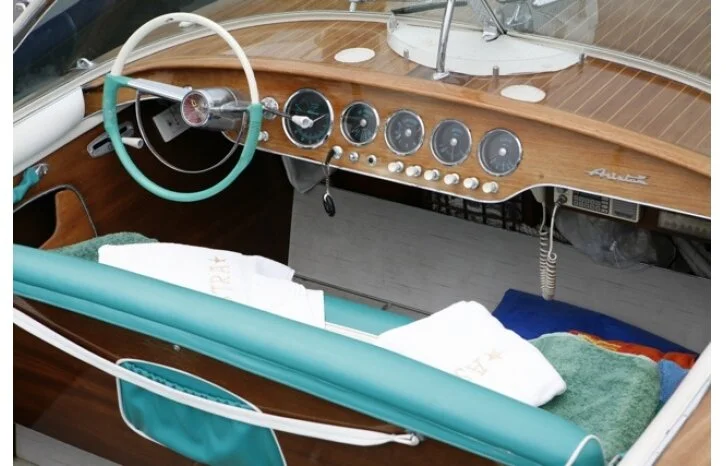 show-TIMBER-BOAT-SHOW2.jpg
