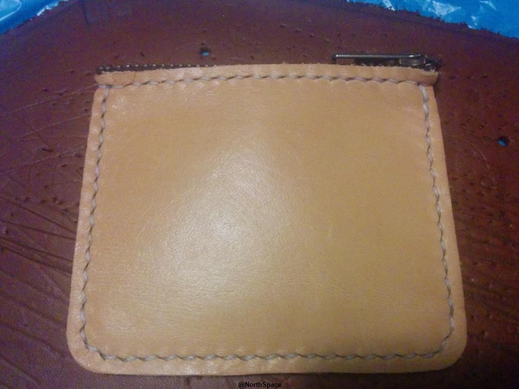 Wallet, zippered.jpg
