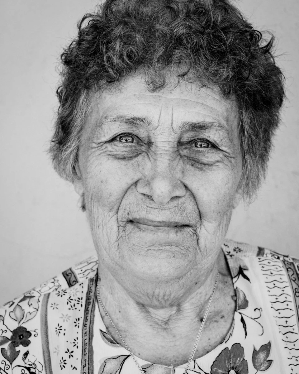 MINDYA PORTRAITS-1-101.jpg