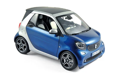 183438 Smart Fortwo cabrio 2015, zilver/blauw met., Norev