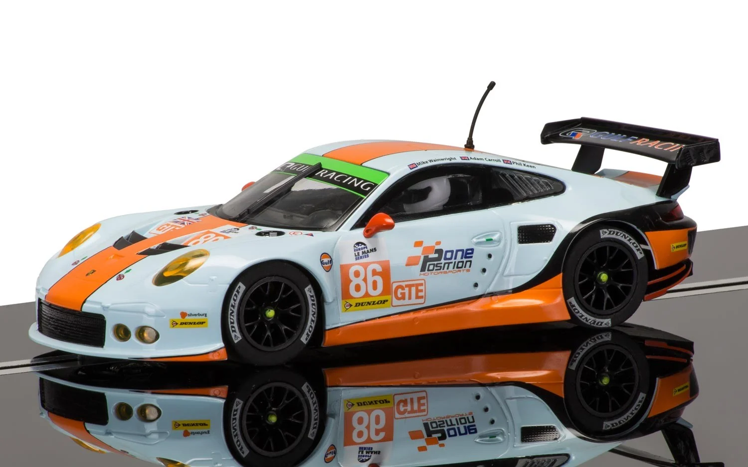 Porsche en het Gulf Racing Team... In 2014 is het team "Gulf Racing" gestart met het gebruiken van de Porsche 911 type 991. Het was al ruim 30 jaar geleden dat het Racing Team van Gulf nog met een Porsche in de iconische kleuren van het team, oranje en blauw, racete. Het Gulf Racing Team heeft de afgelopen 50 jaar heel wat races gewonnen en is daarmee een van de bekendste namen uit de Motorsport.