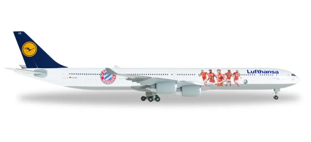 529747 Airbus A340-600 "Lufthansa FC Bayern 2016"