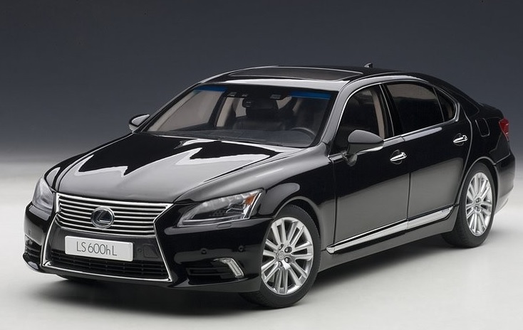 78842 Lexus LS600hL, zwart, AutoArt