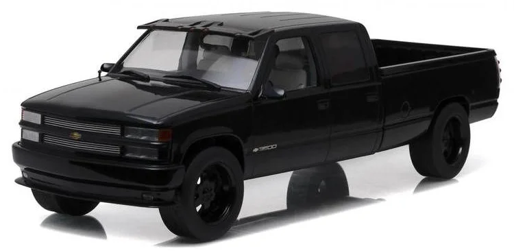 19016 1997 Custom Chevrolet Silverado 3500, zwart, Greenlight