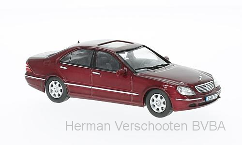 MOC106 Mercedes-Benz S500 (W220) 2000, bordeauxrood, Ixo