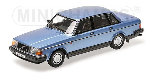 155171404 Volvo 240 GL 1986, blauw met., Minichamps