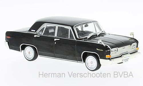 F43-010 Mitsubishi Debonair A30, zwart, First 1:43 Models