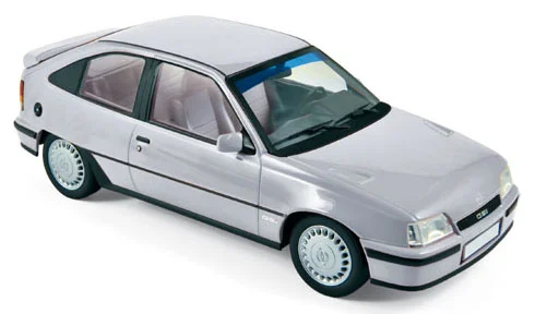 183613 Opel Kadett E GSi 1987, zilver, Norev