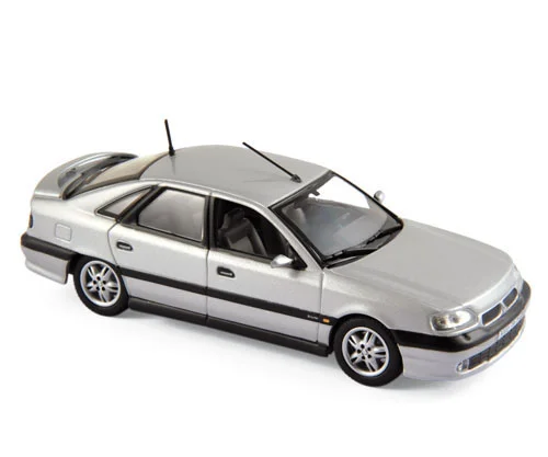 517747 Renault Safrane Biturbo Baccara 1993, zilver, Norev