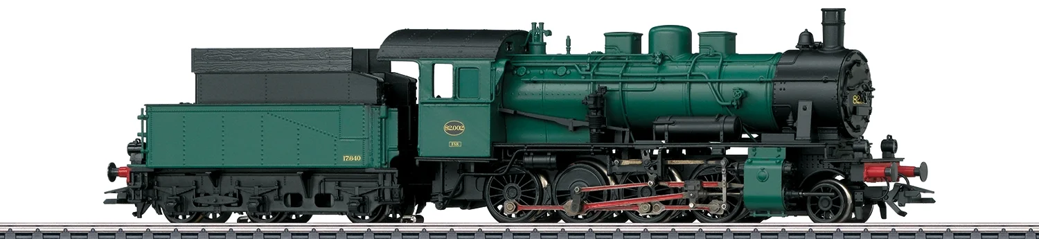 Serie 82, NMBS | Spur H0 - Art.Nr. 37517 Stoomlocomotief voor goederentreinen serie 82 Voorbeeld: Stoomlocomotief voor goederentreinen van de serie 82 (voormalige serie 56.2-8) van de Belgische spoorwegen (NMBS/SNCB). Mosgroen/zwarte basiskleurstelling. Sleeptender met planken op de kolenkast. Bedrijfsnummer van de locomotief 82.002. Zoals in gebruik tijdens tijdperk III.