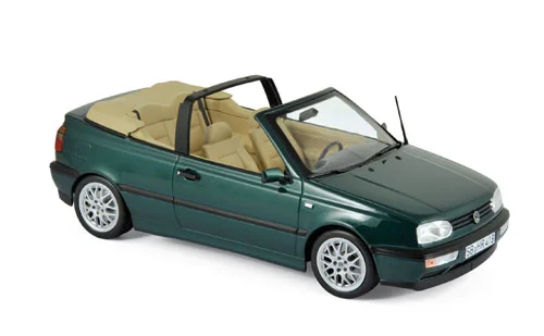 188431 Volkswagen Golf Cabriolet 1995, groen met., Norev