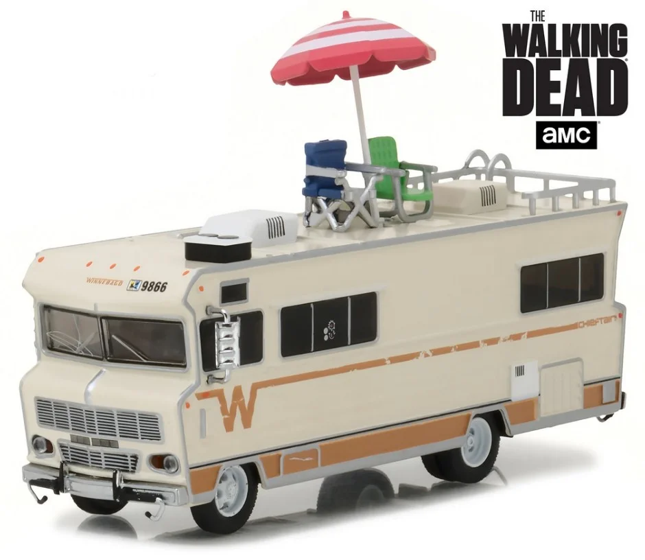 33100-B 1973 Winnebago Chieftain "The Walking Dead", Greenlight