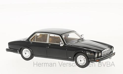 43150 Jaguar XJ Series III 4.2, zwart, Neoscale Models