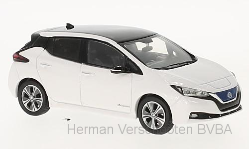 MOC073 Nissan Leaf 2018, wit, Ixo