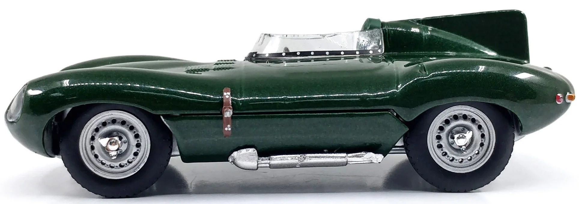 S4303000 Jaguar D 1952, groen, Solido