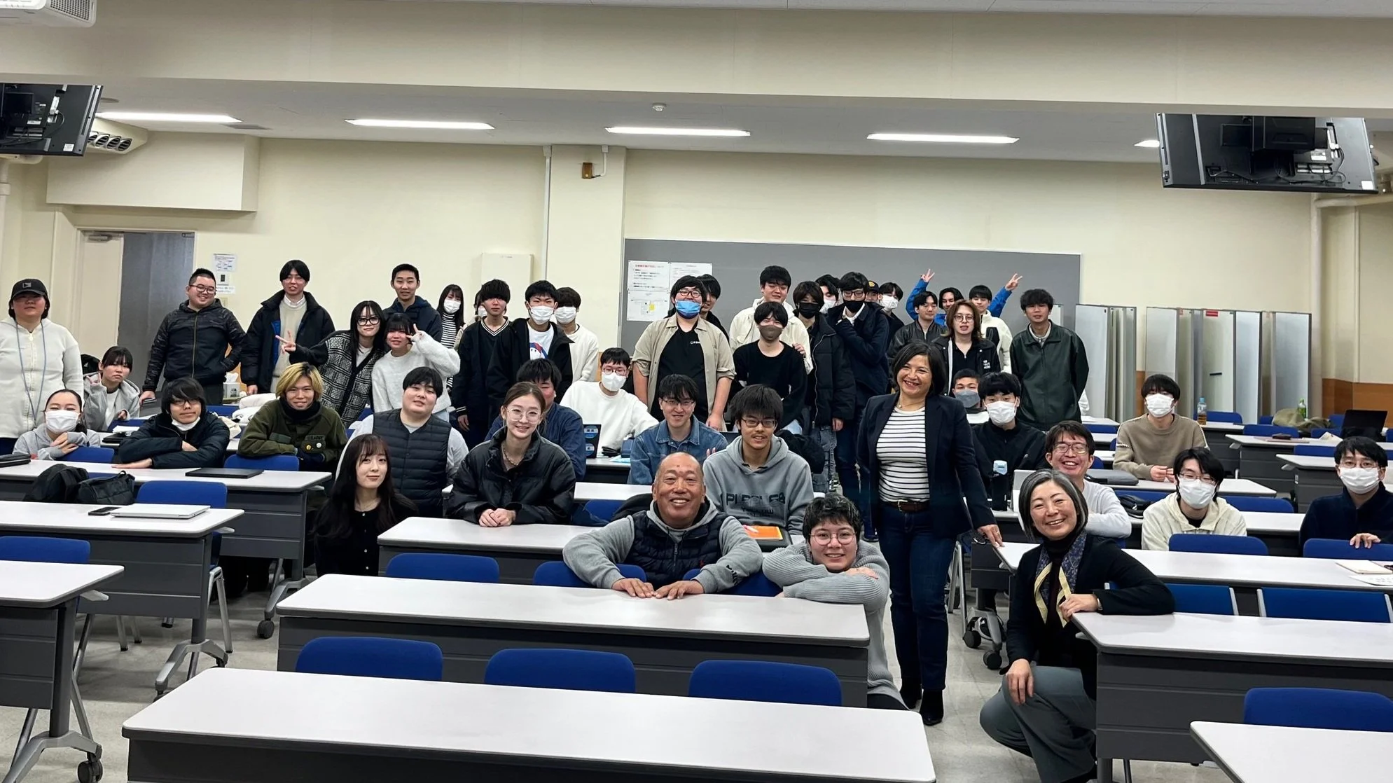 happy students and researchers from Teikyo University