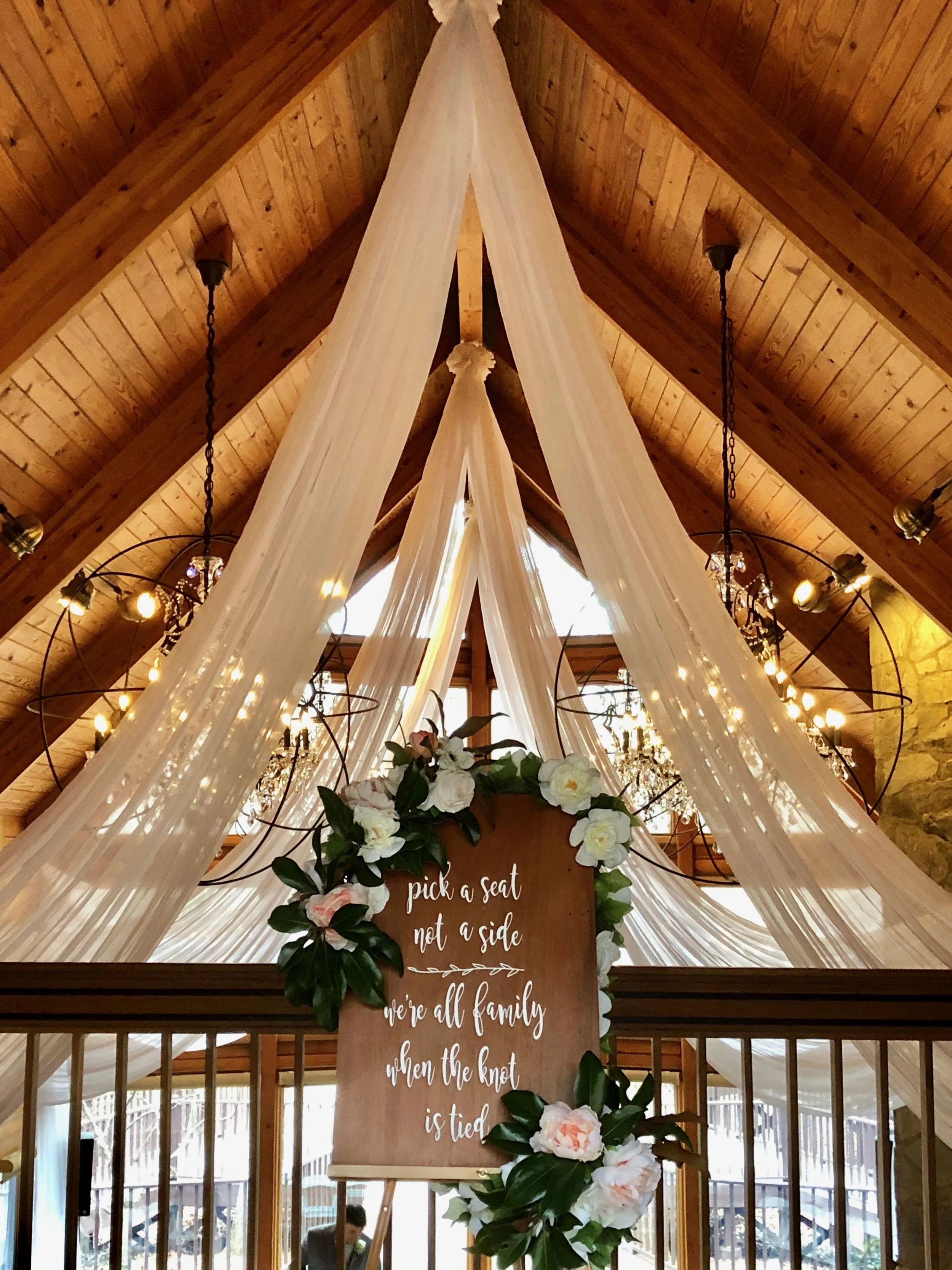 DRAPERY IN LODGE.JPG