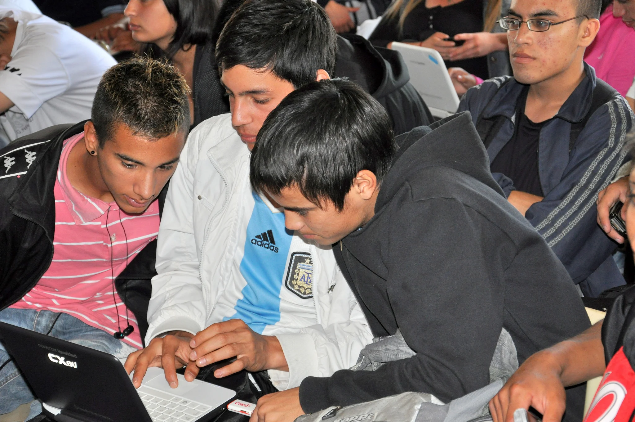 Latinoamérica con baja calificación en trabajo en equipo según PISA