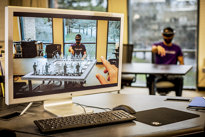 UW-Reality-Lab-Holographic-Chess.jpg