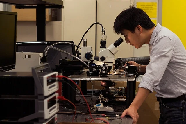 Investigador en el centro de innovación tecnológica del Tec de monterrey en china