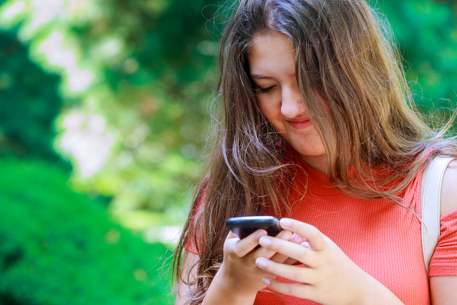 Los adolescentes prefieren textear que hablar