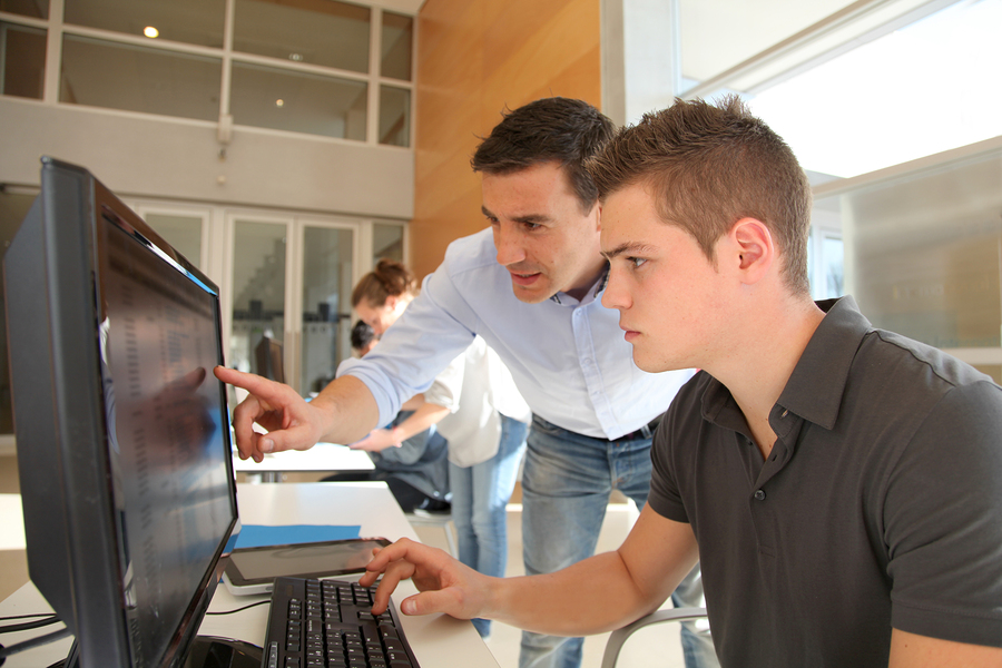 La tecnología empodera a los docentes, pero el acceso representa un reto