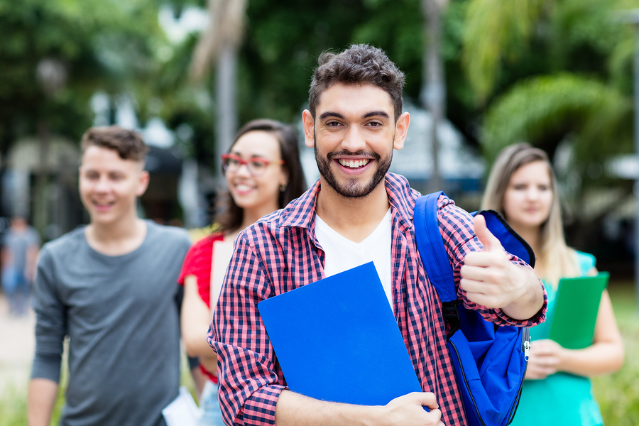 ¿La visión  del alumno acerca del futuro depende de su especialidad? Una encuesta dice que sí