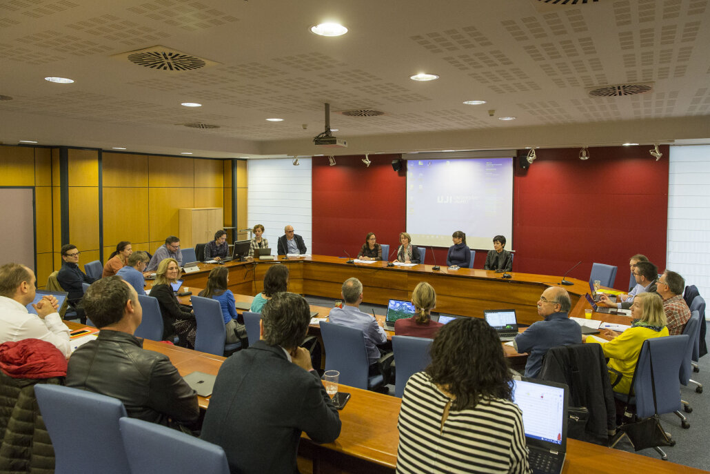 Reunión de trabajo que tuvo lugar en la Universitat Jaume I al inicio del proyecto. Foto: Damián Llorens.