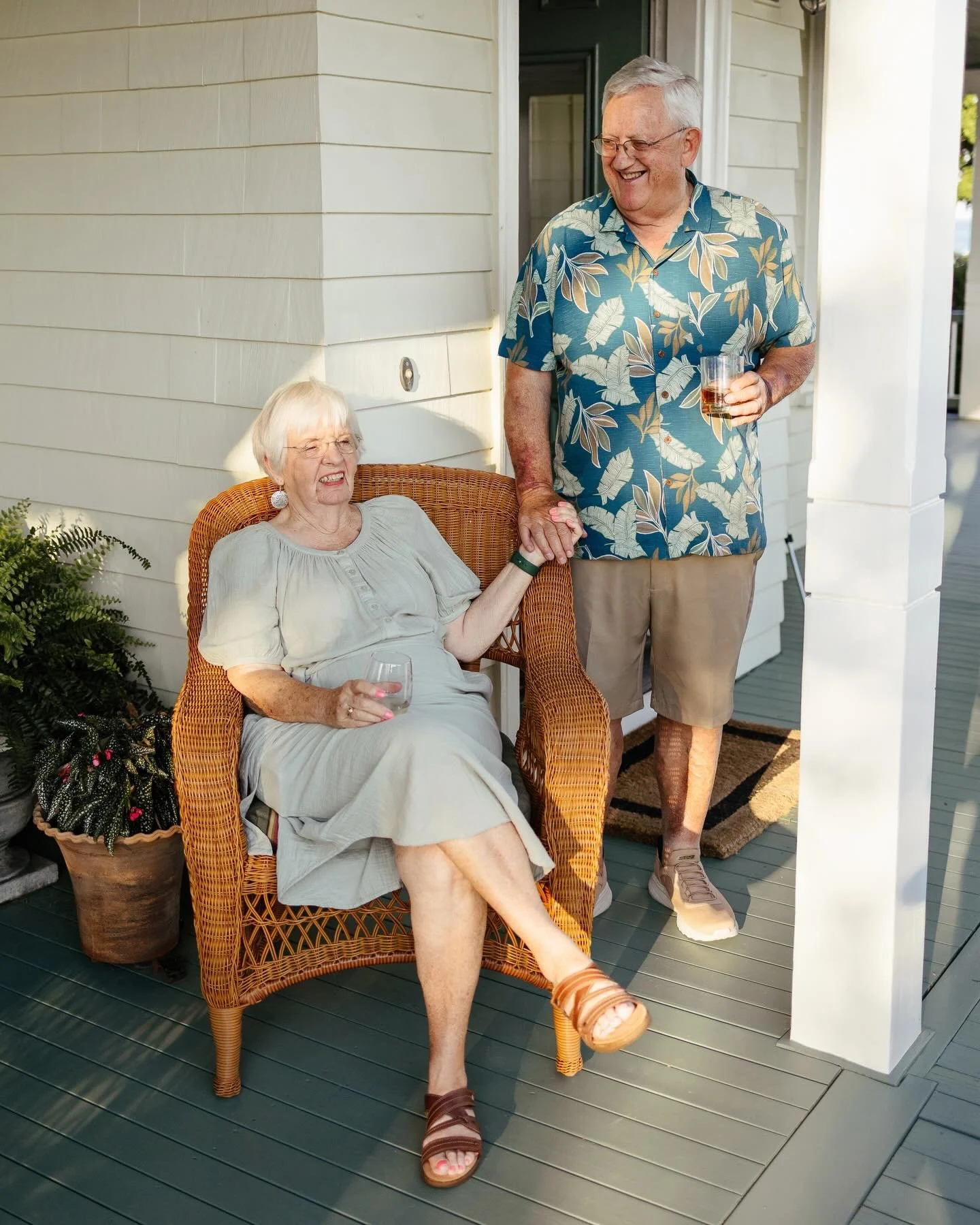 ⭐️⭐️⭐️⭐️⭐️ &ldquo;Sienna was our wedding photographer for our small, backyard ceremony/dinner with immediate family. I hired Sienna because I knew she would capture exactly what I had imagined in my mind, and boy did she kill it. 

All I wanted was p