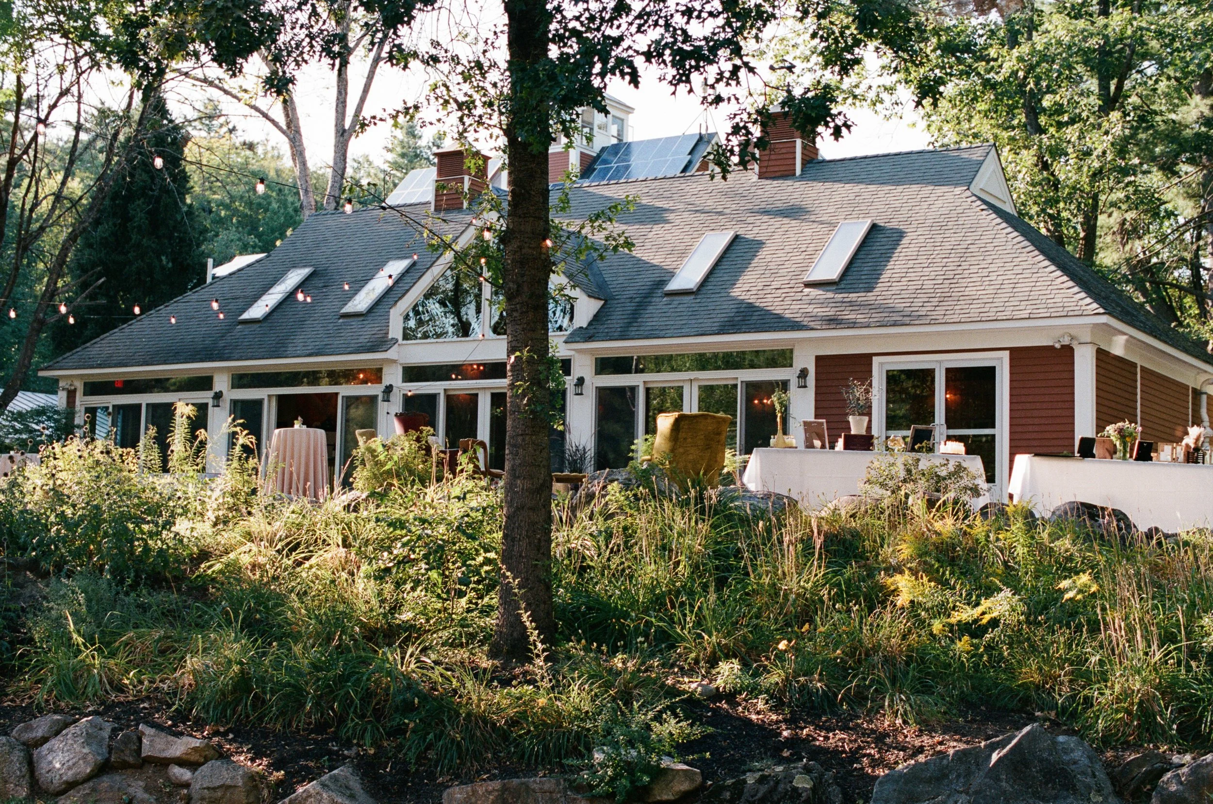 The Golden Heart Estate venue in Shapleigh, Maine. Photography by Sienna Renee Photography.