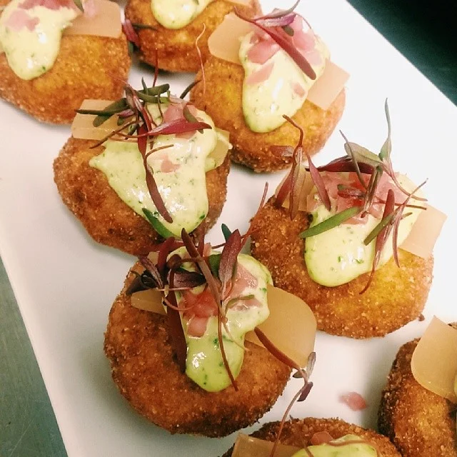 Duck Croquette / Smoked Apple Gel