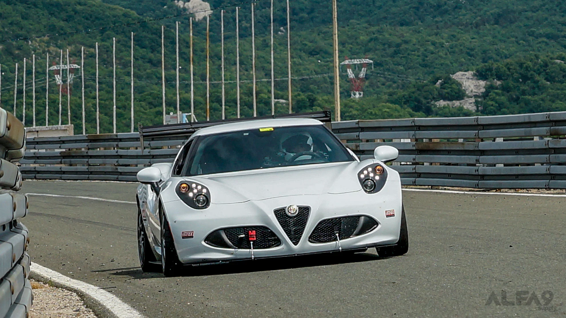 4C Intrax Racing XL