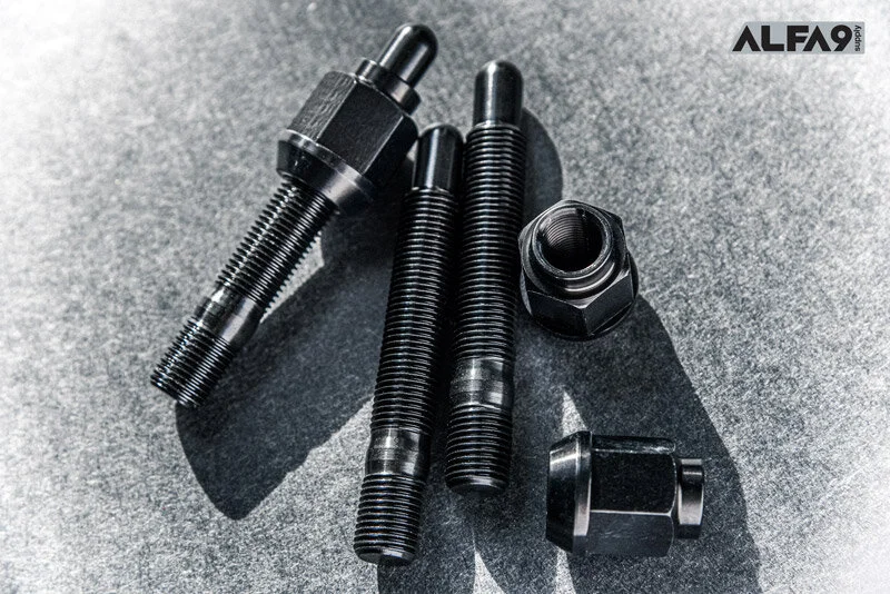 Alfa 4C longer studs