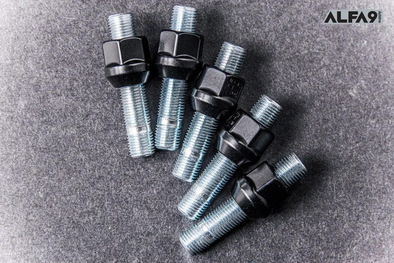 Alfa 4C stud conversion kit