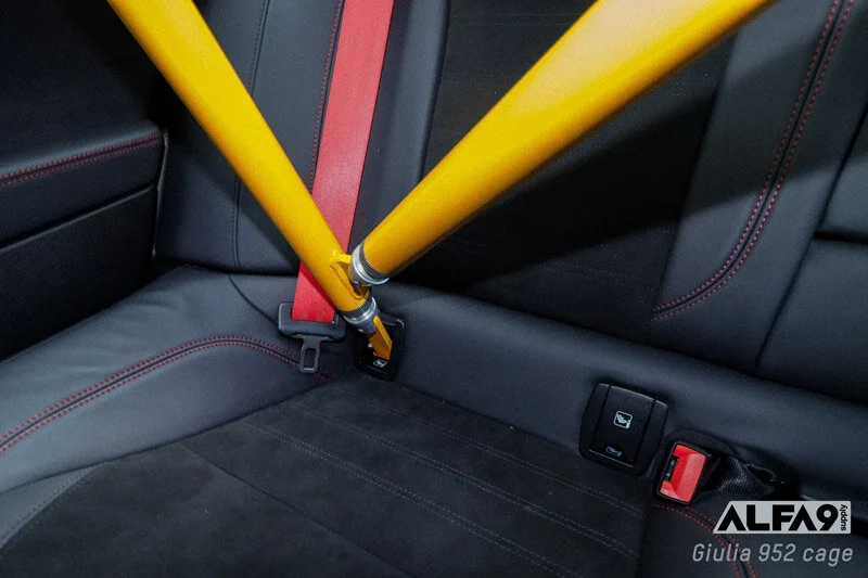 Giulia_Roll_Cage_Alfa9-Supply-rearbar.jpg
